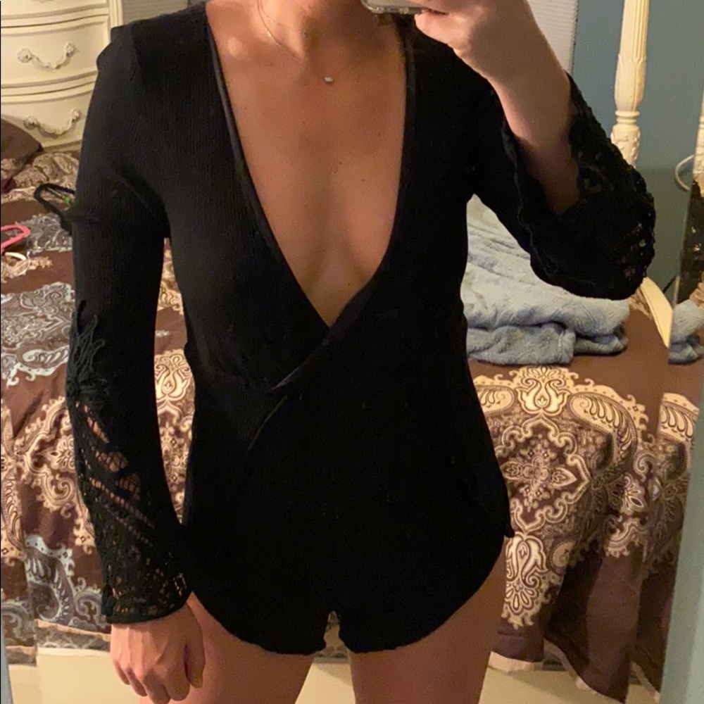 Comme Black Romper with Lace Sleeves